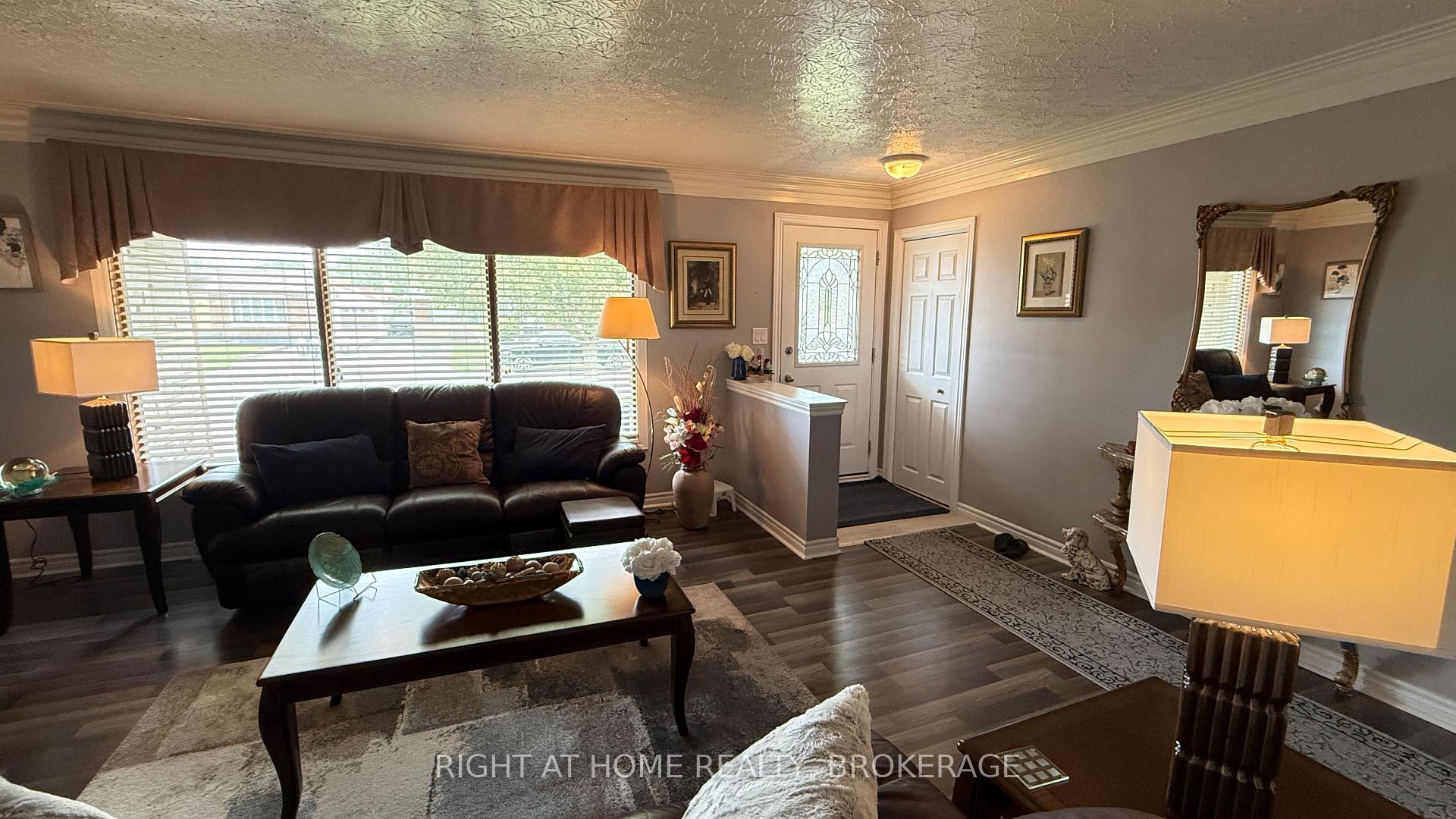 Photo 9 of 94 Wellington Street, Welland, Lincoln/Crowland — HOMEH