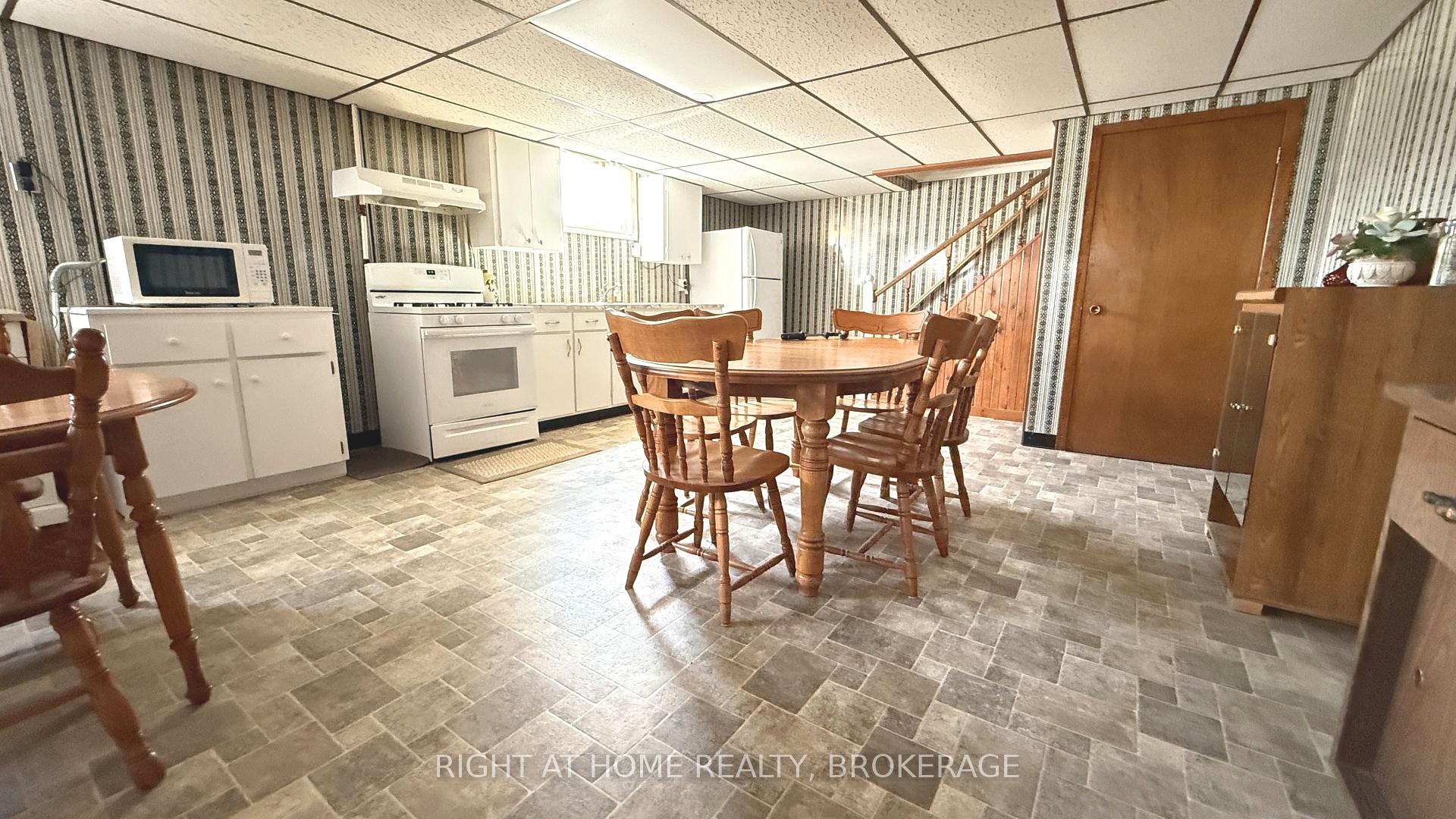Photo 15 of 94 Wellington Street, Welland, Lincoln/Crowland — HOMEH