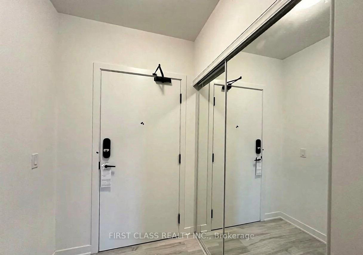 Photo 2 of Unit 1733W, 135 Lower Sherbourne St, Toronto, Waterfront Communities — HOMEH
