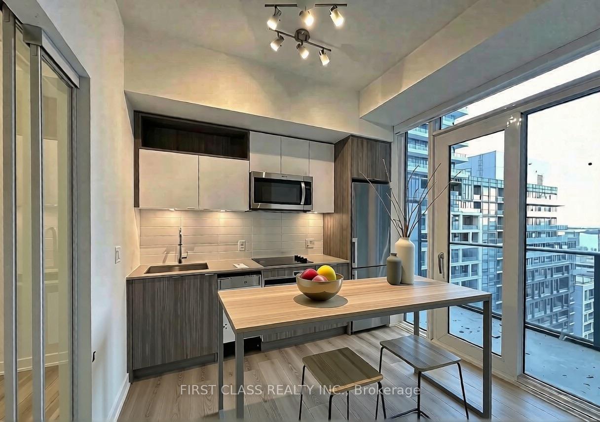 Photo 3 of Unit 1733W, 135 Lower Sherbourne St, Toronto, Waterfront Communities — HOMEH