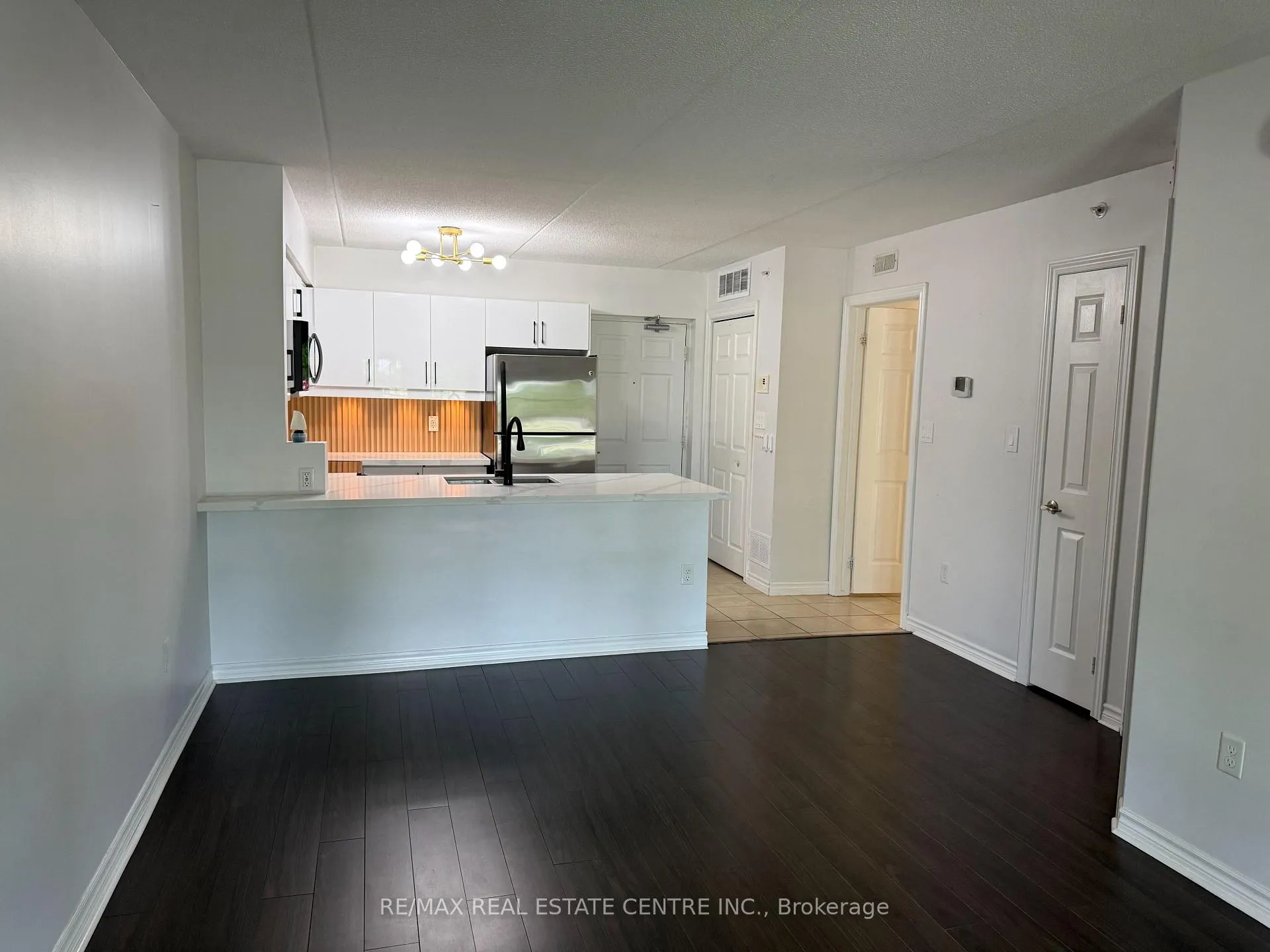 Photo 16 of Unit 103, 1370 Main Street E, Milton, Dempsey — HOMEH
