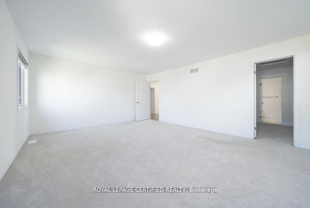 Photo 26 of 8077 Brookside Drive, Niagara Falls, Ascot — HOMEH