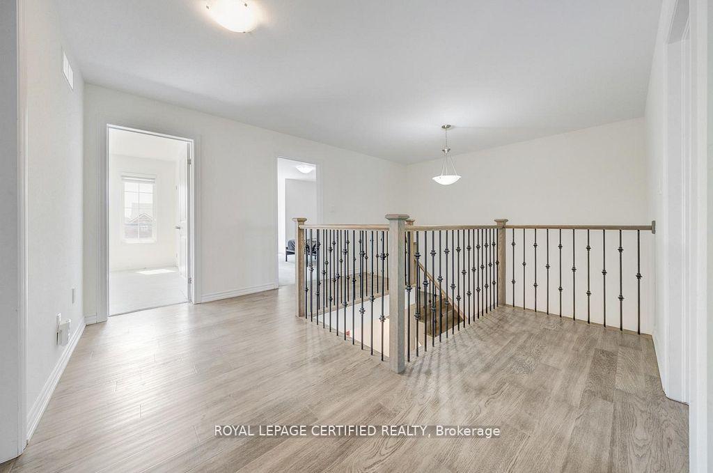 Photo 34 of 8077 Brookside Drive, Niagara Falls, Ascot — HOMEH