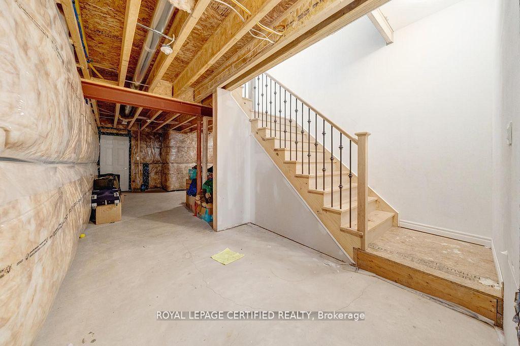 Photo 38 of 8077 Brookside Drive, Niagara Falls, Ascot — HOMEH