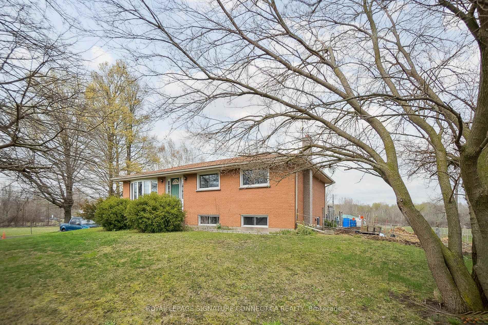 Photo 1 of 283 Inman Road, Haldimand, Dunnville — HOMEH
