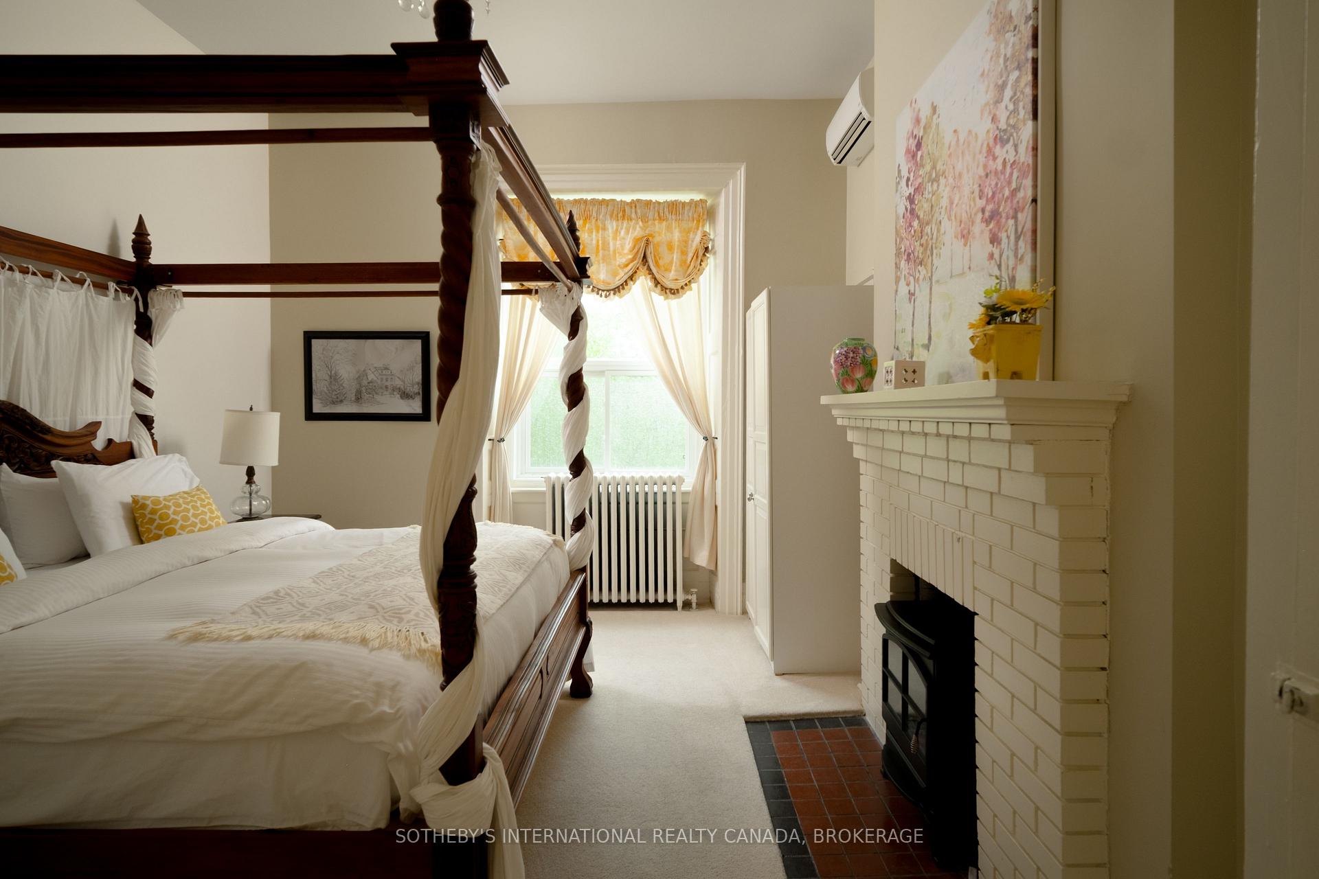 Photo 23 of 8 Starr Place, Kingston, Kingston East (Incl CFB Kingston) — HOMEH
