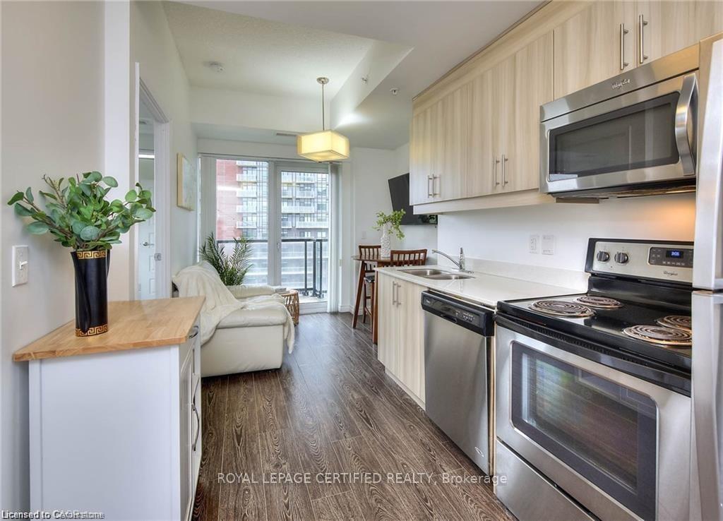 Photo 13 of Unit 901, 160 King Street N, Waterloo, Uptown West — HOMEH