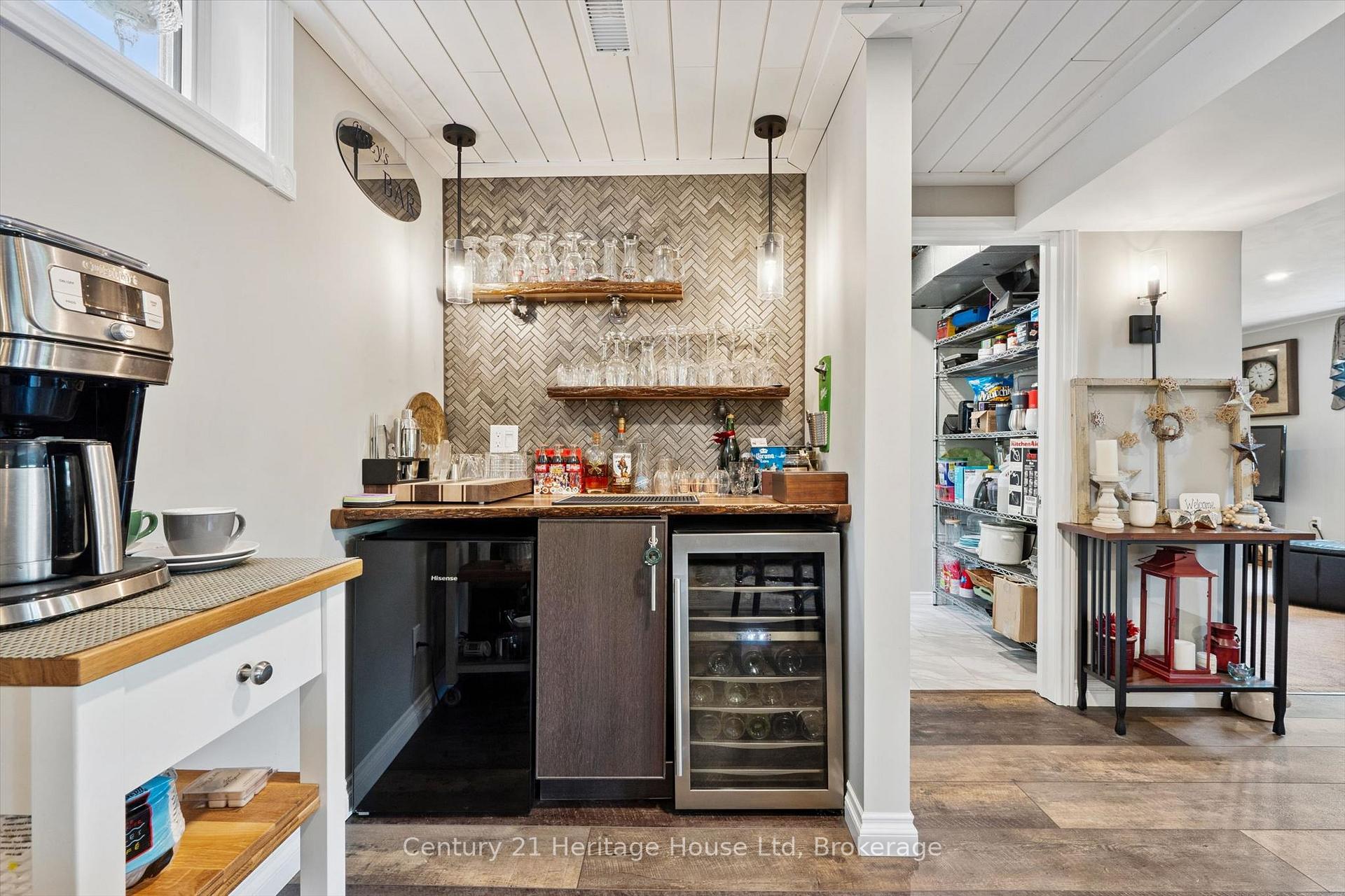 Photo 25 of 44 Inverness Drive, Guelph, Victoria North — HOMEH