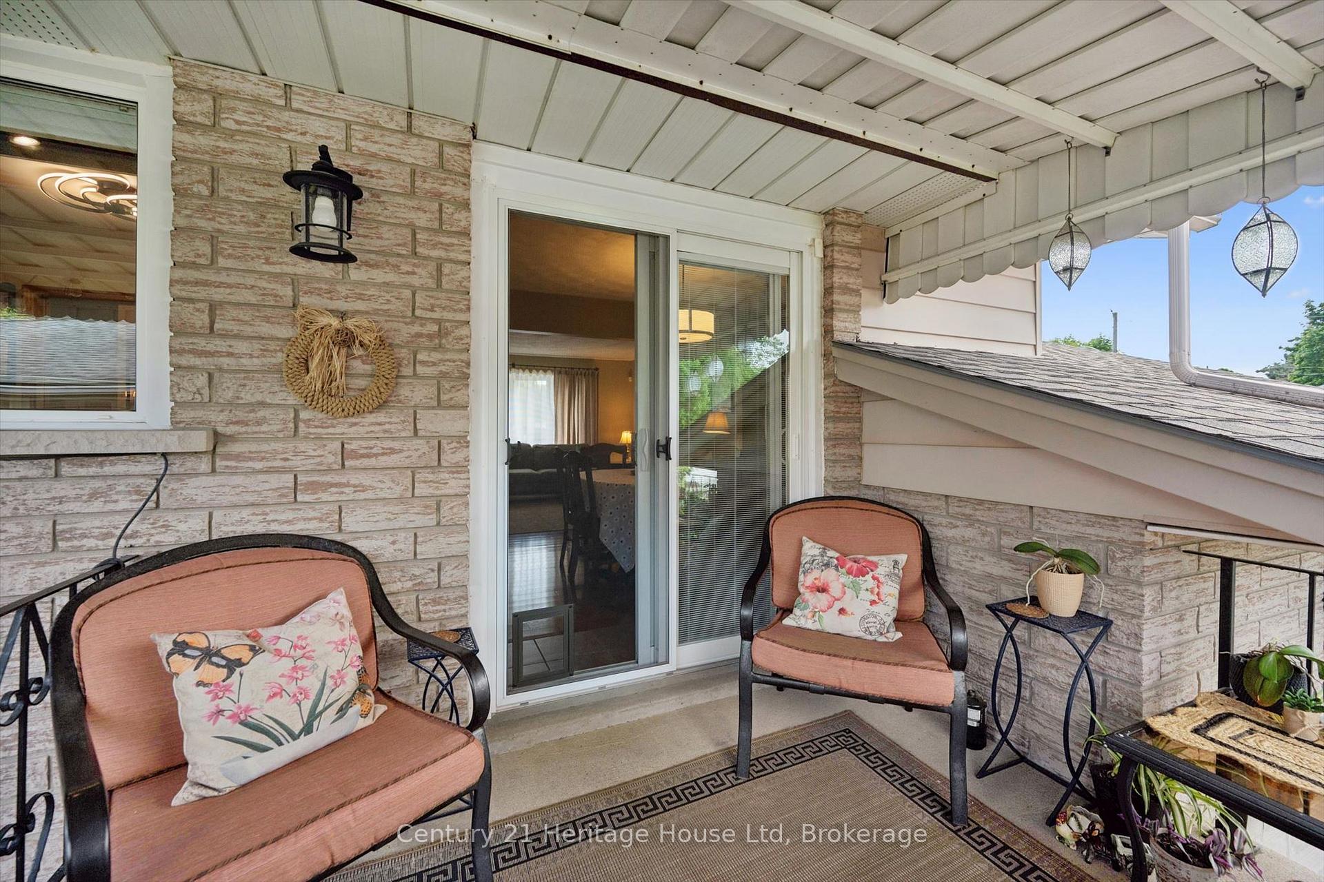 Photo 36 of 44 Inverness Drive, Guelph, Victoria North — HOMEH
