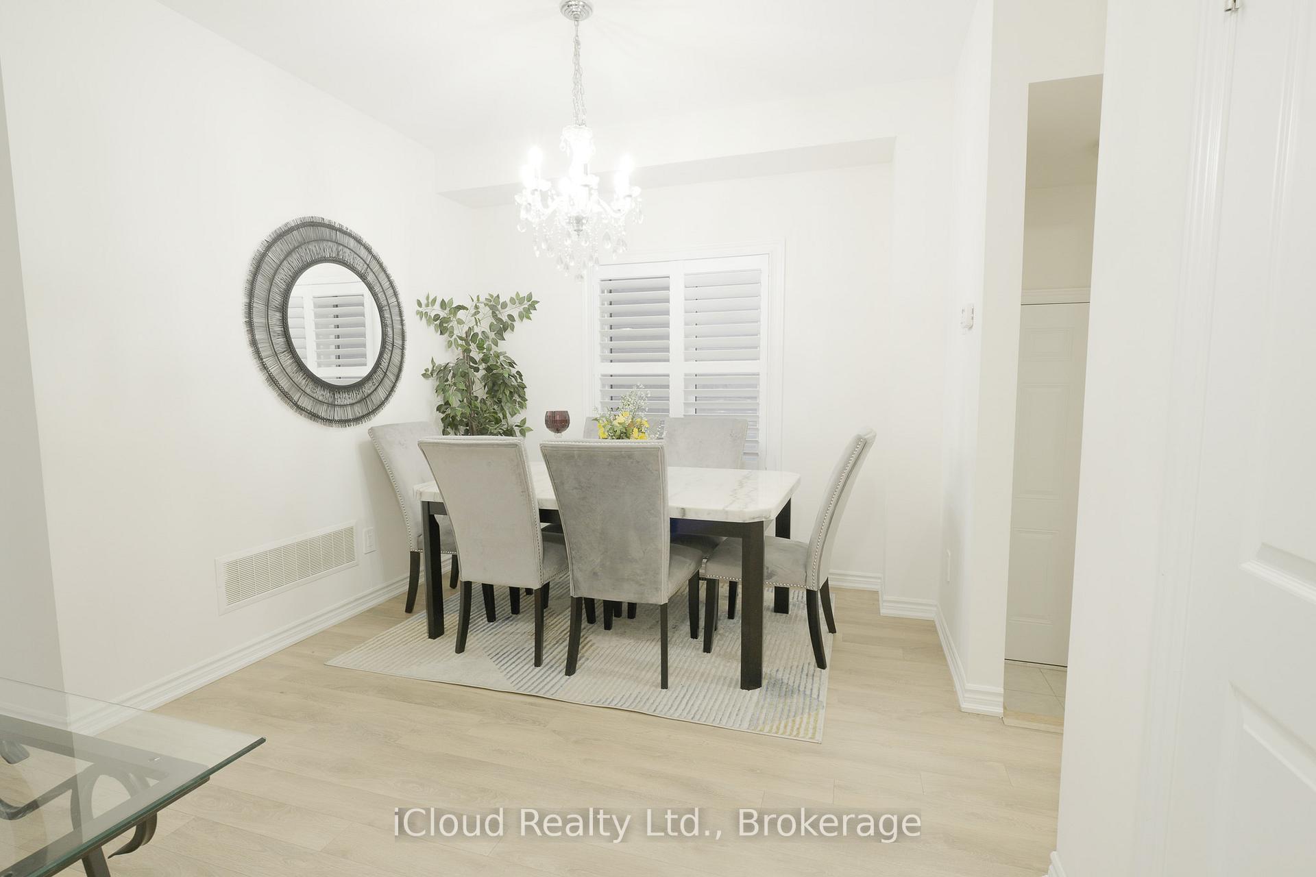 Photo 2 of 8 Whitton Drive, Brant, Paris — HOMEH
