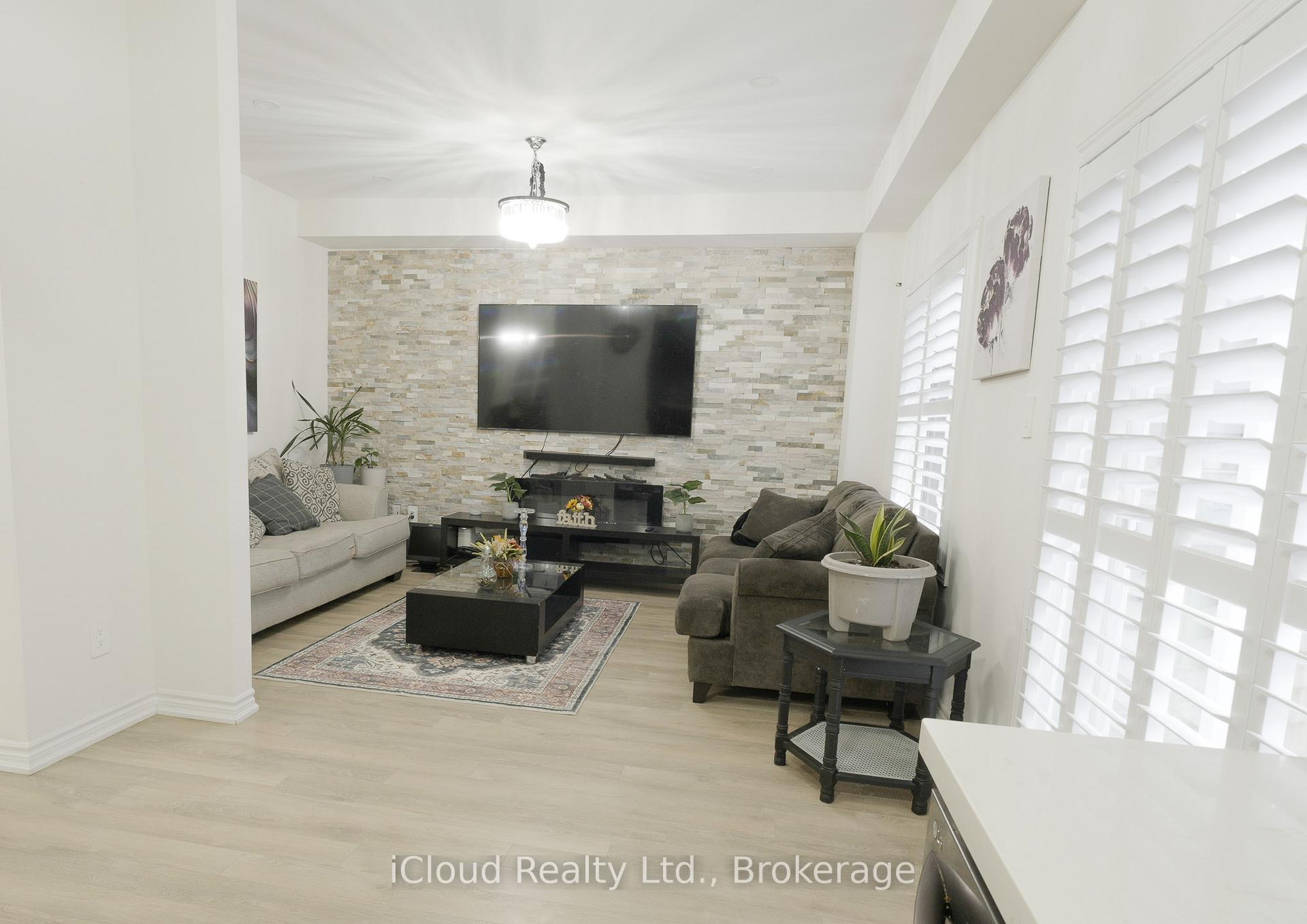 Photo 7 of 8 Whitton Drive, Brant, Paris — HOMEH