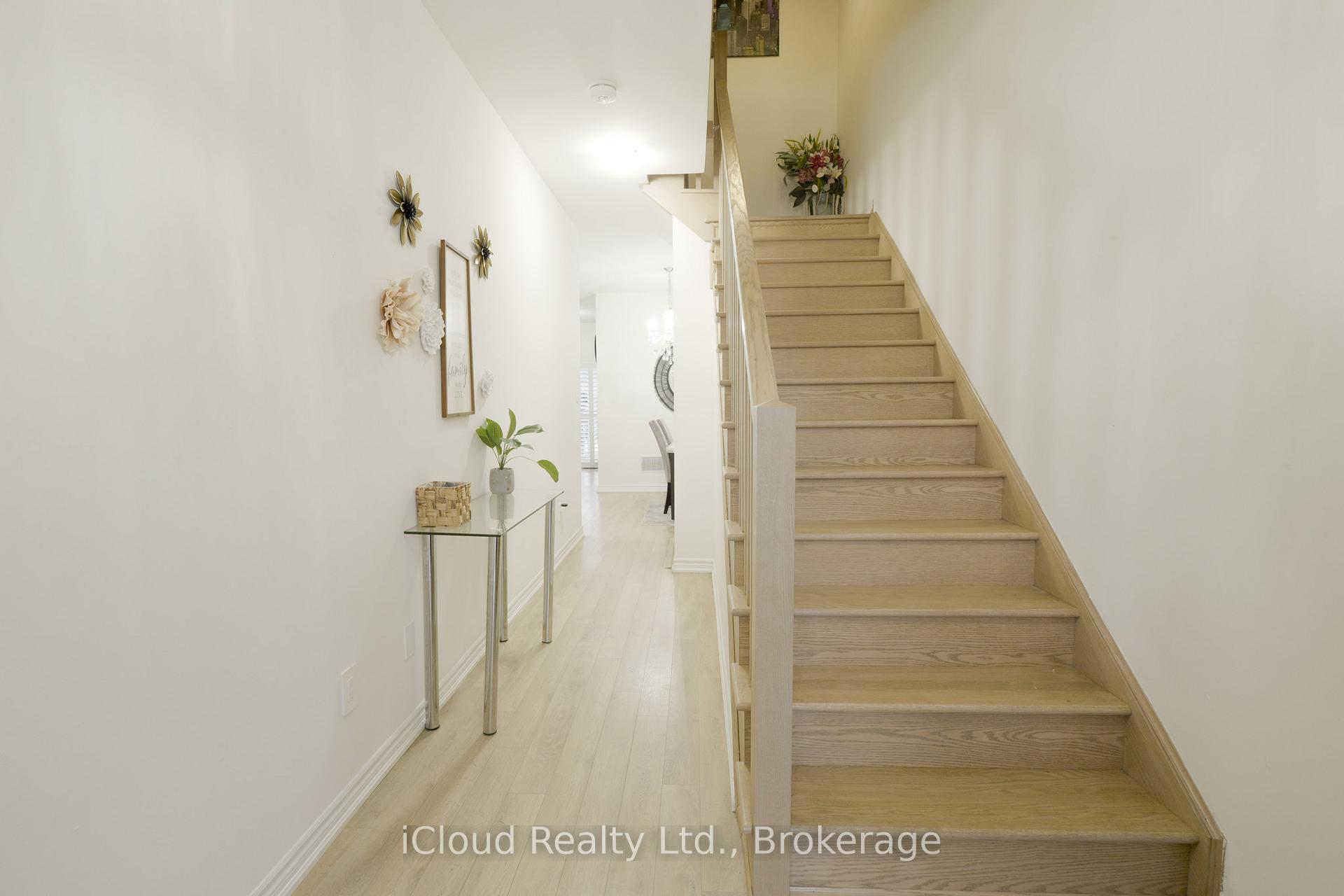 Photo 10 of 8 Whitton Drive, Brant, Paris — HOMEH