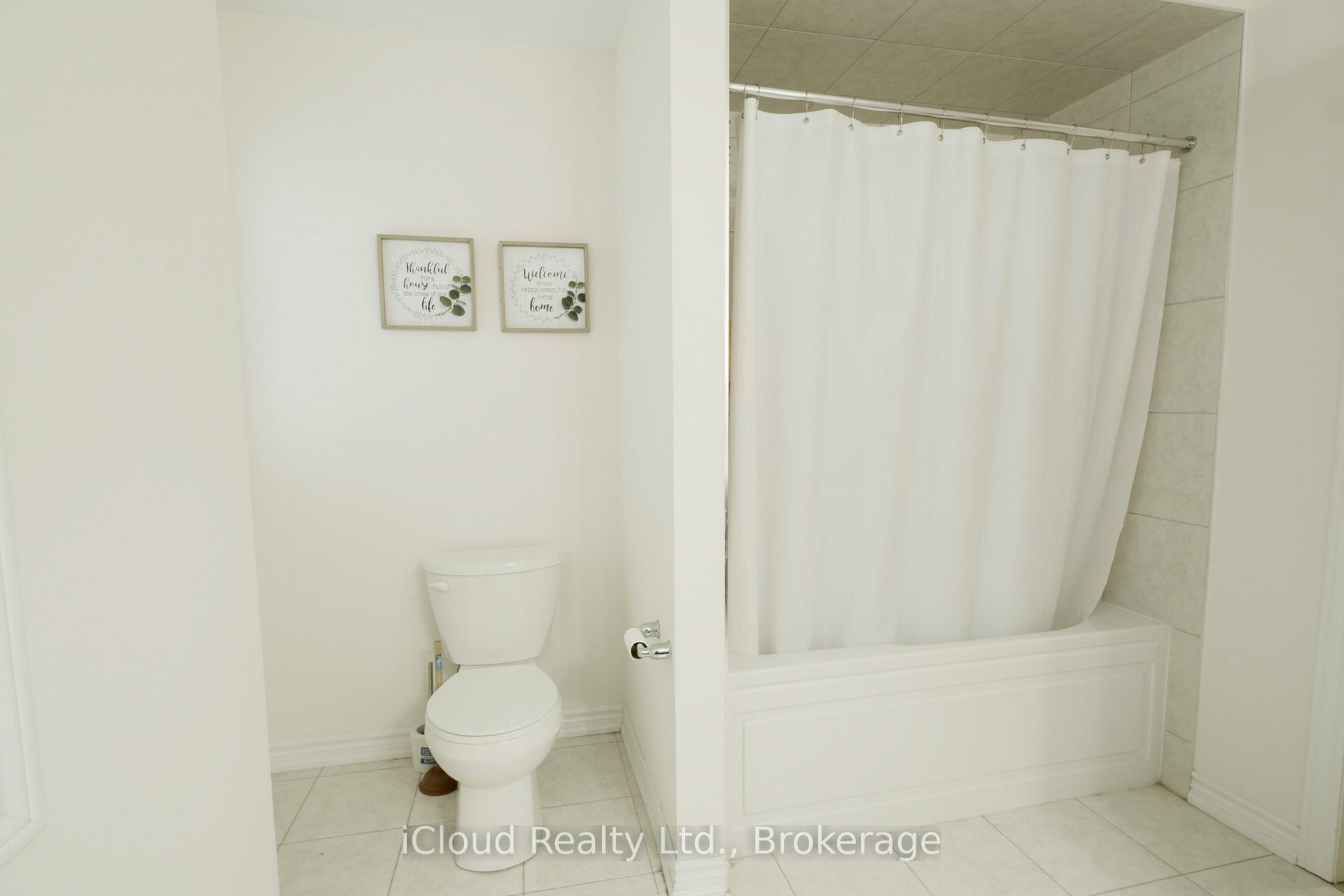 Photo 15 of 8 Whitton Drive, Brant, Paris — HOMEH