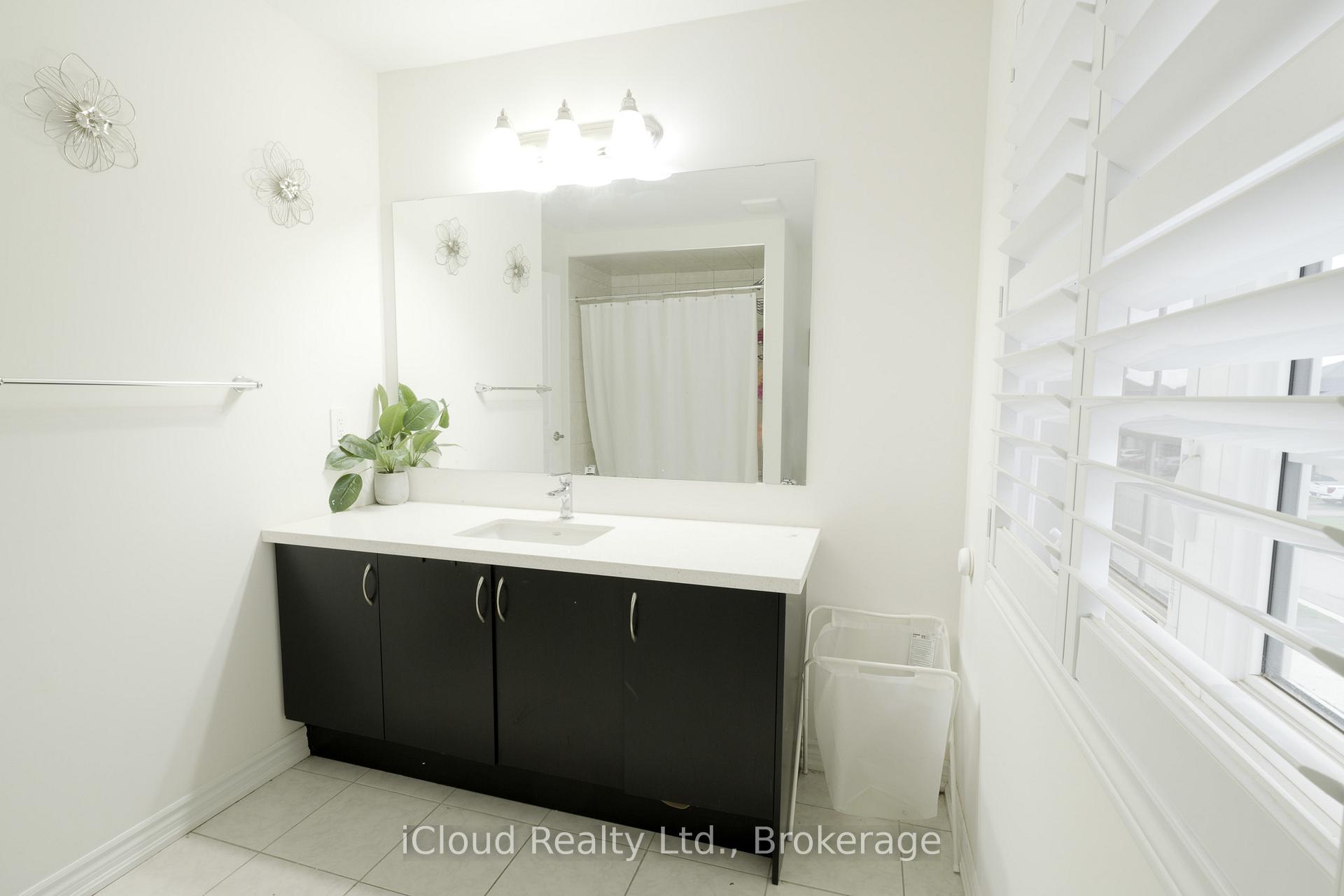 Photo 17 of 8 Whitton Drive, Brant, Paris — HOMEH