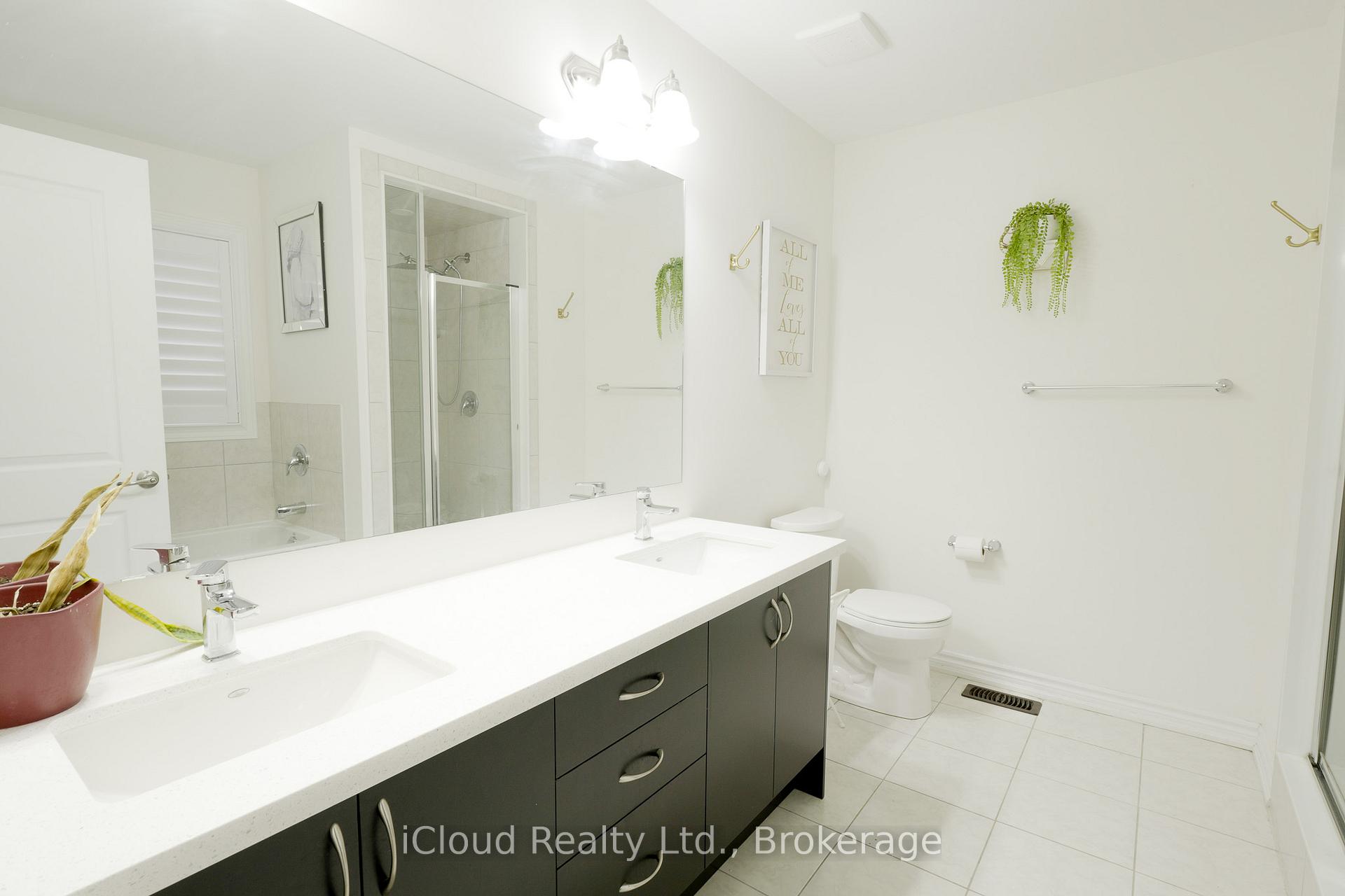 Photo 24 of 8 Whitton Drive, Brant, Paris — HOMEH