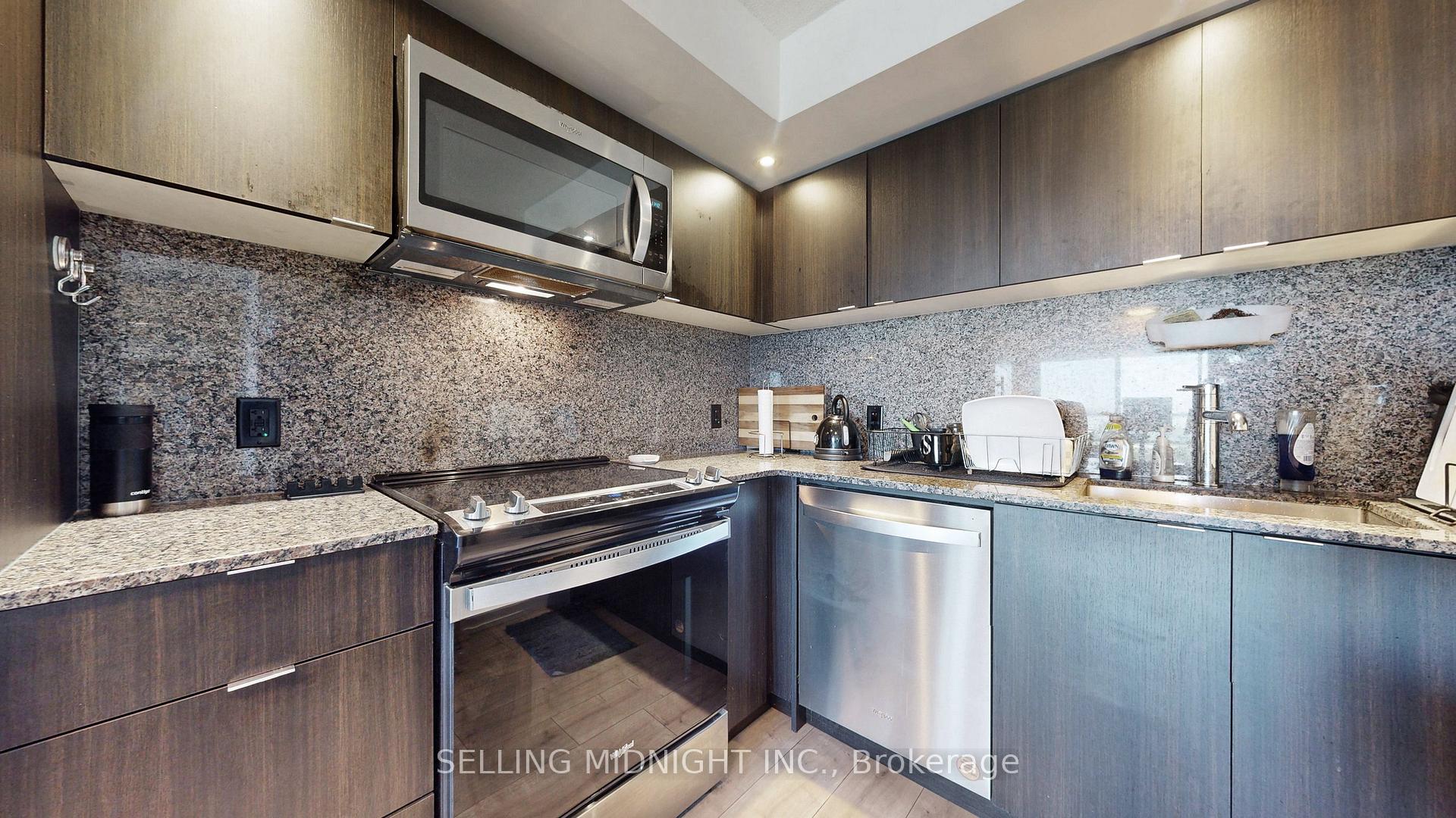 Photo 10 of Unit 1105, 10 Eva Road, Etobicoke, Etobicoke West Mall — HOMEH