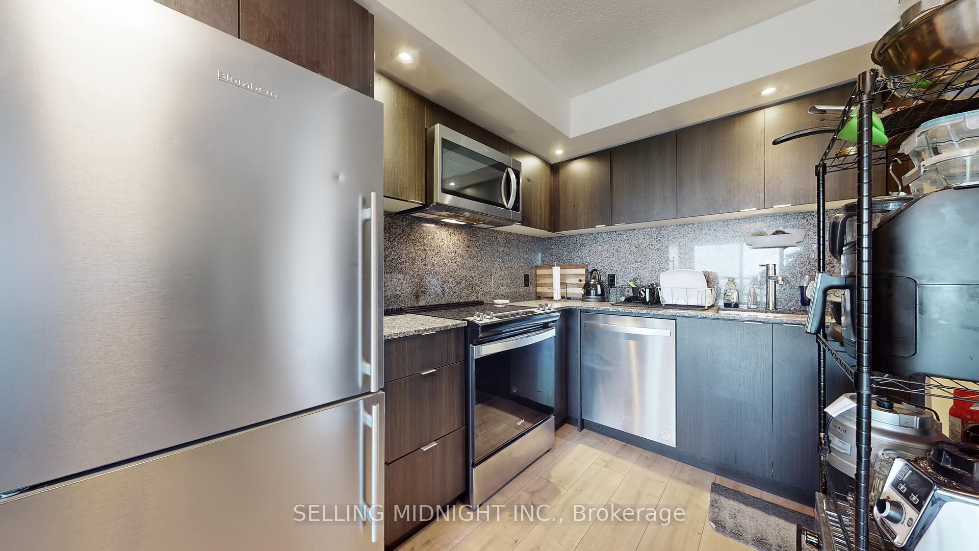 Photo 21 of Unit 1105, 10 Eva Road, Etobicoke, Etobicoke West Mall — HOMEH