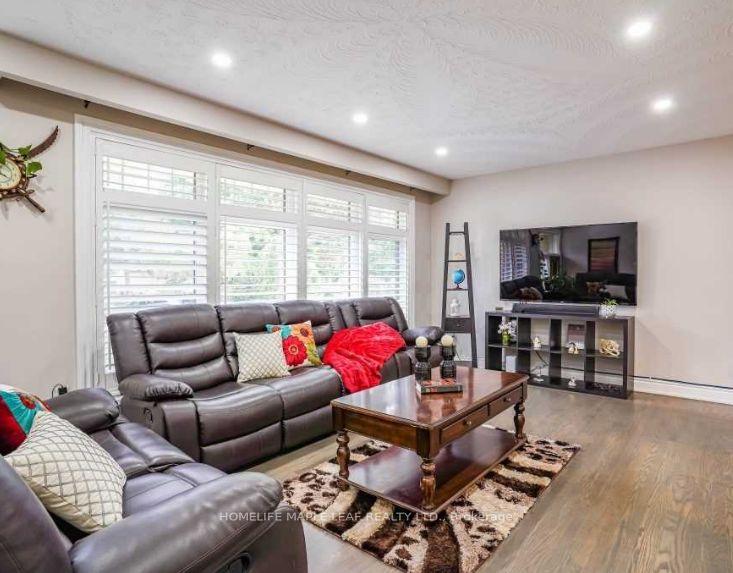 Photo 3 of Unit MAIN FLOOR, 6 Gretna Drive, Brampton, Northwood Park — HOMEH