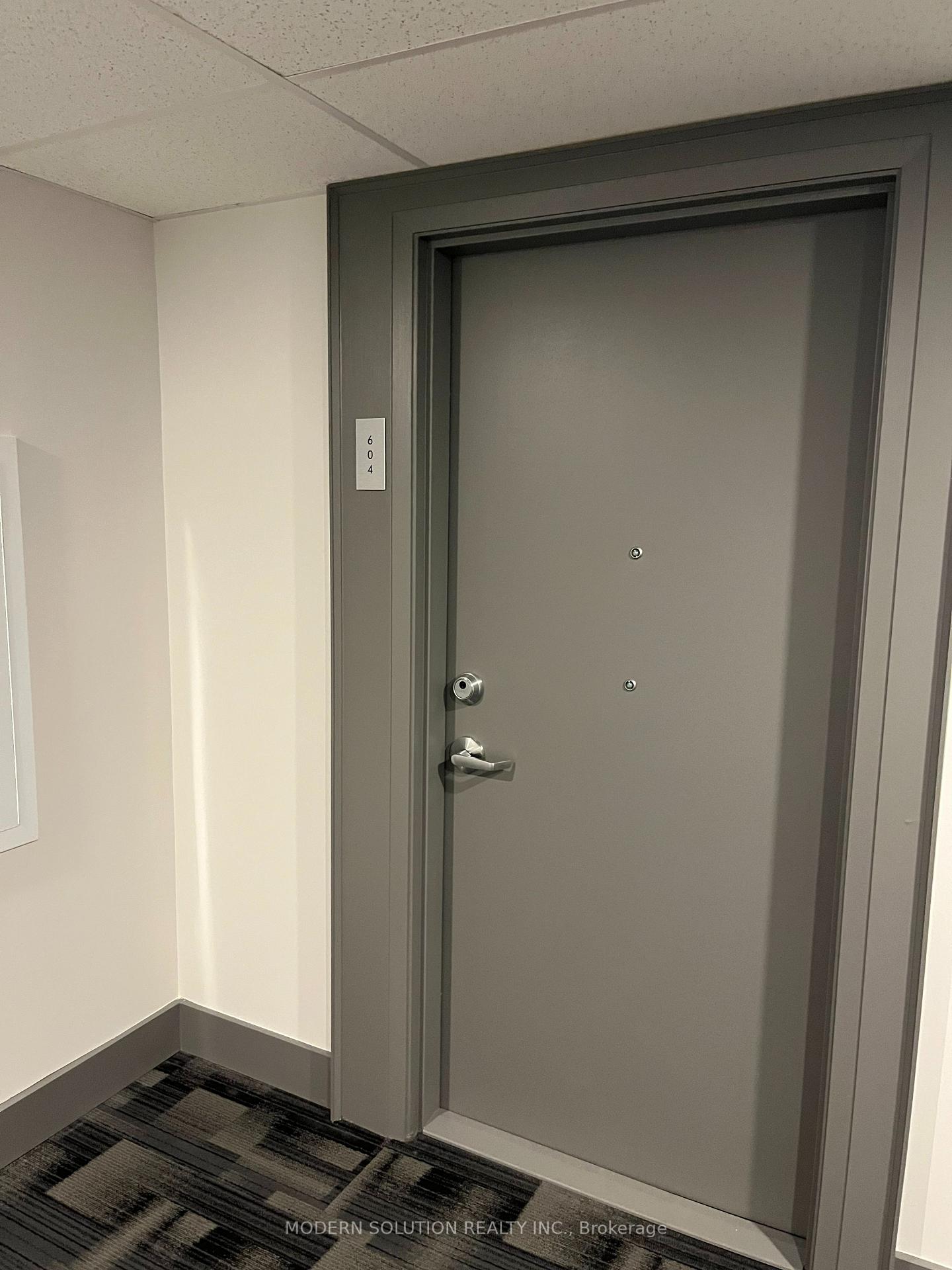Photo 2 of Unit 804, 425 Watson Parkway N, Guelph, Grange Road — HOMEH