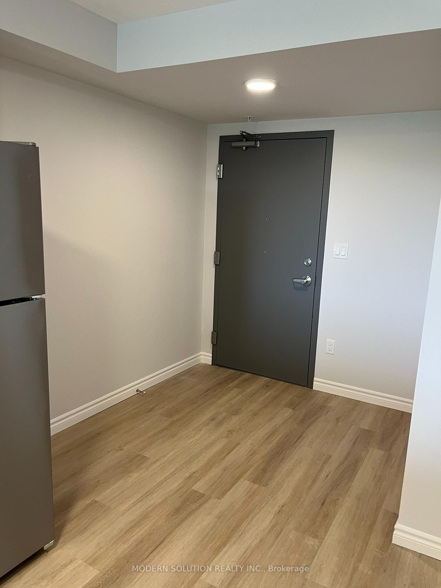 Photo 3 of Unit 804, 425 Watson Parkway N, Guelph, Grange Road — HOMEH