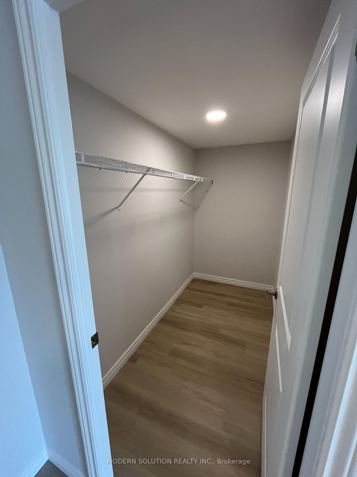 Photo 6 of Unit 804, 425 Watson Parkway N, Guelph, Grange Road — HOMEH
