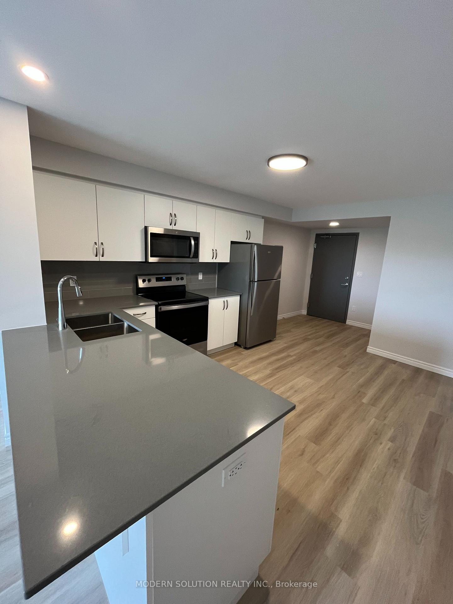 Photo 7 of Unit 804, 425 Watson Parkway N, Guelph, Grange Road — HOMEH