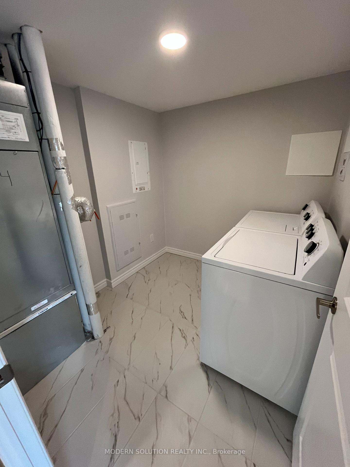 Photo 9 of Unit 804, 425 Watson Parkway N, Guelph, Grange Road — HOMEH