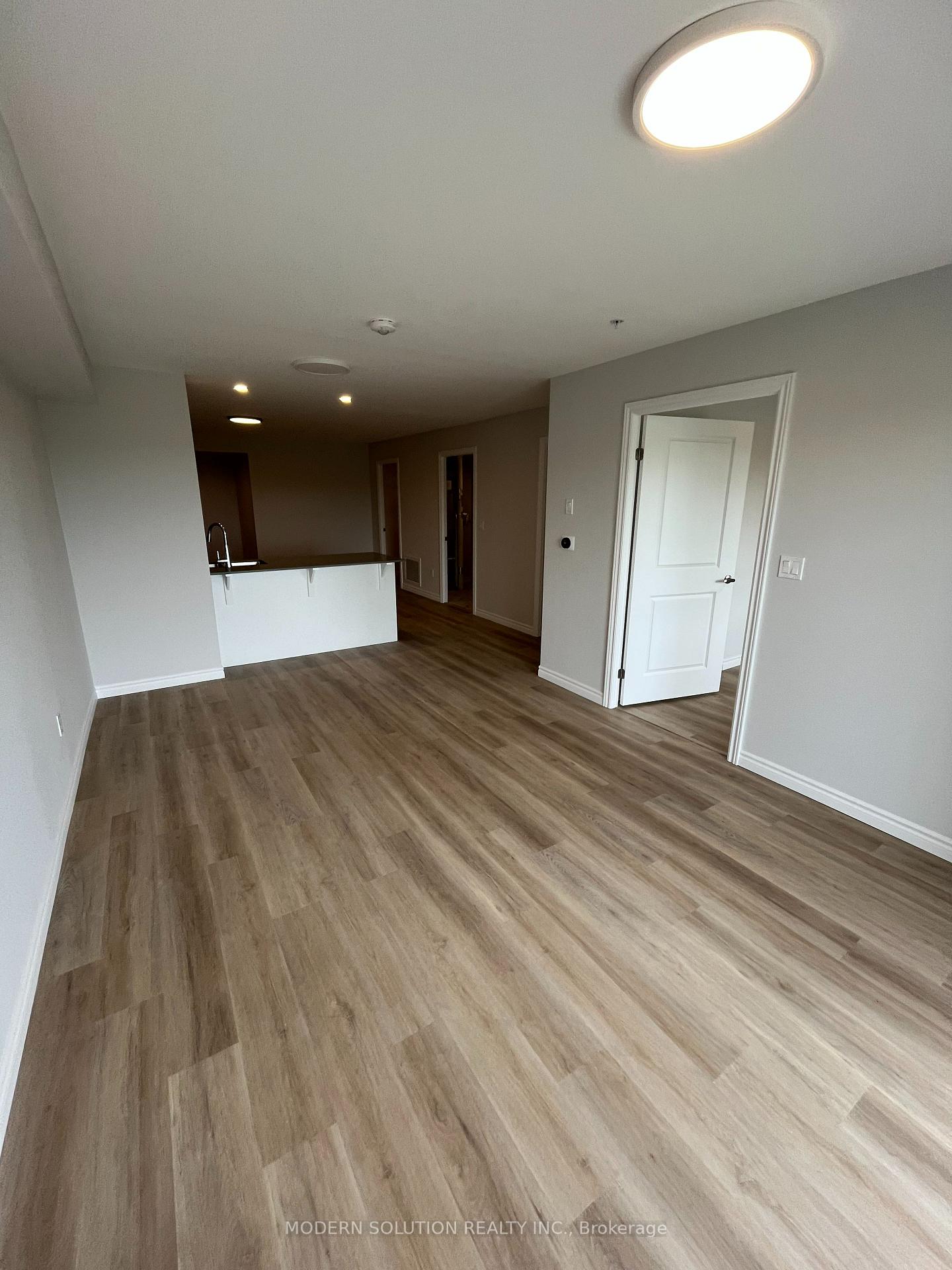 Photo 13 of Unit 804, 425 Watson Parkway N, Guelph, Grange Road — HOMEH