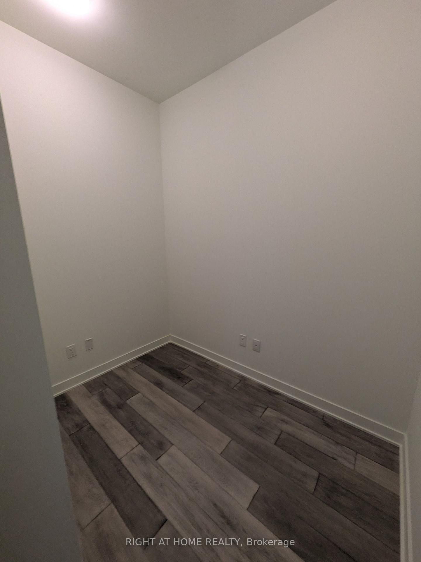 Photo 12 of Unit 5601, 11 Yorkville Avenue, Toronto, The Annex — HOMEH