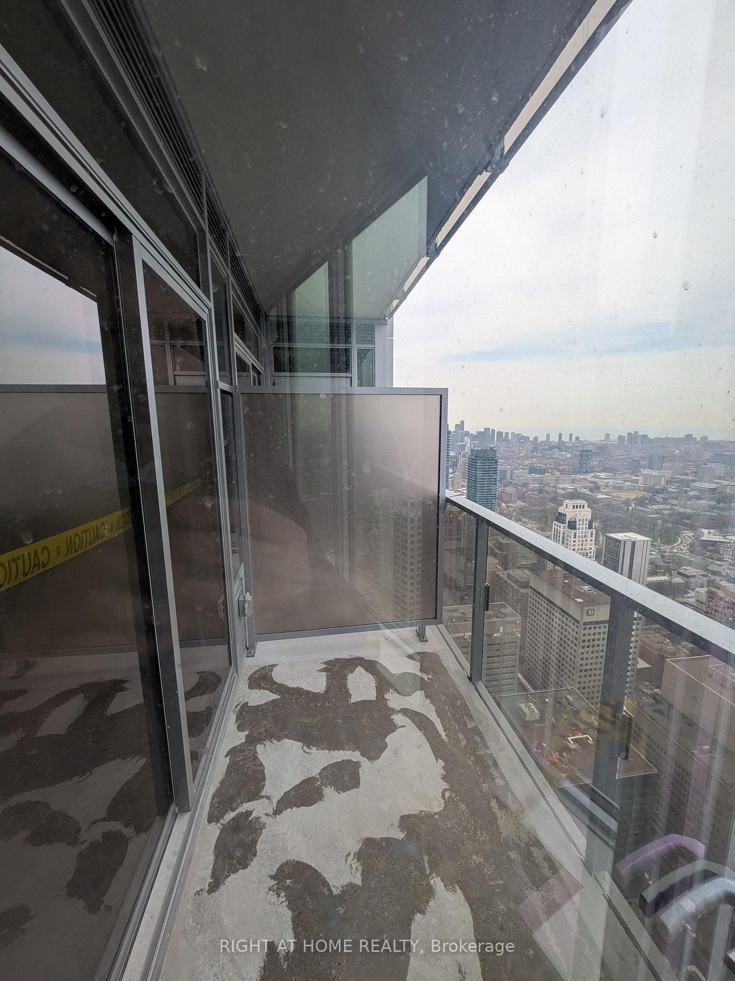 Photo 14 of Unit 5601, 11 Yorkville Avenue, Toronto, The Annex — HOMEH