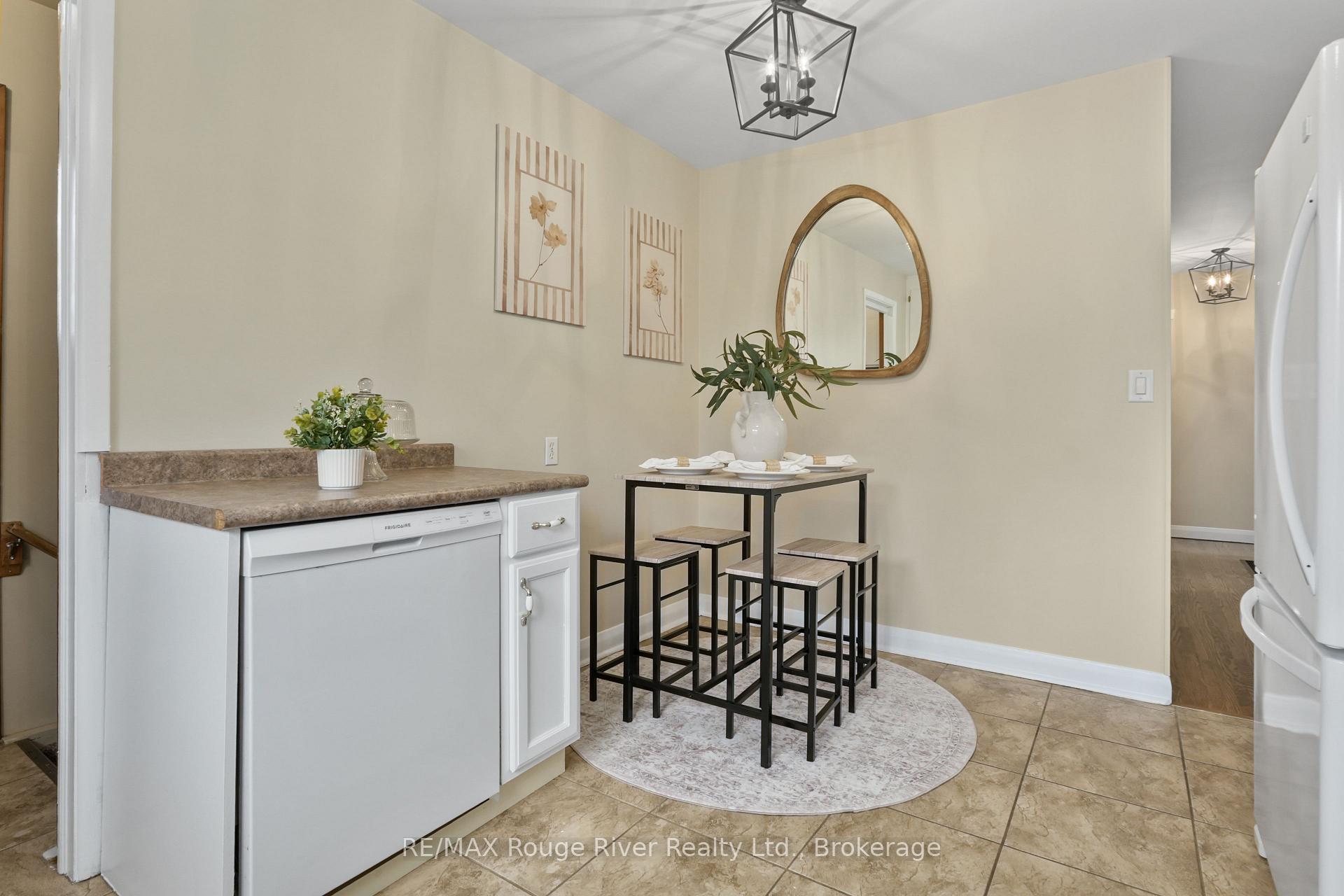 Photo 12 of 528 Barbara Street, Cobourg — HOMEH
