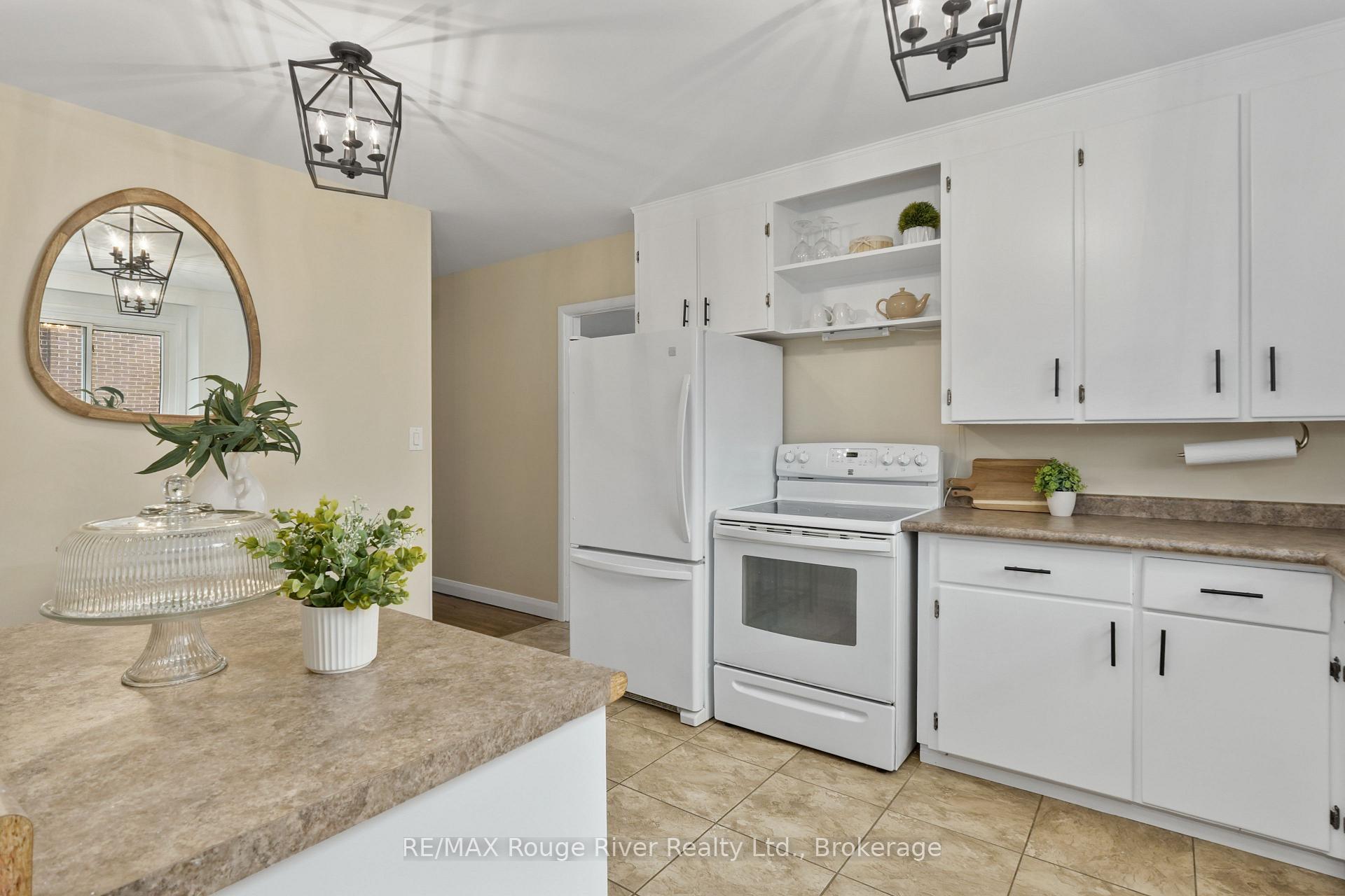 Photo 14 of 528 Barbara Street, Cobourg — HOMEH