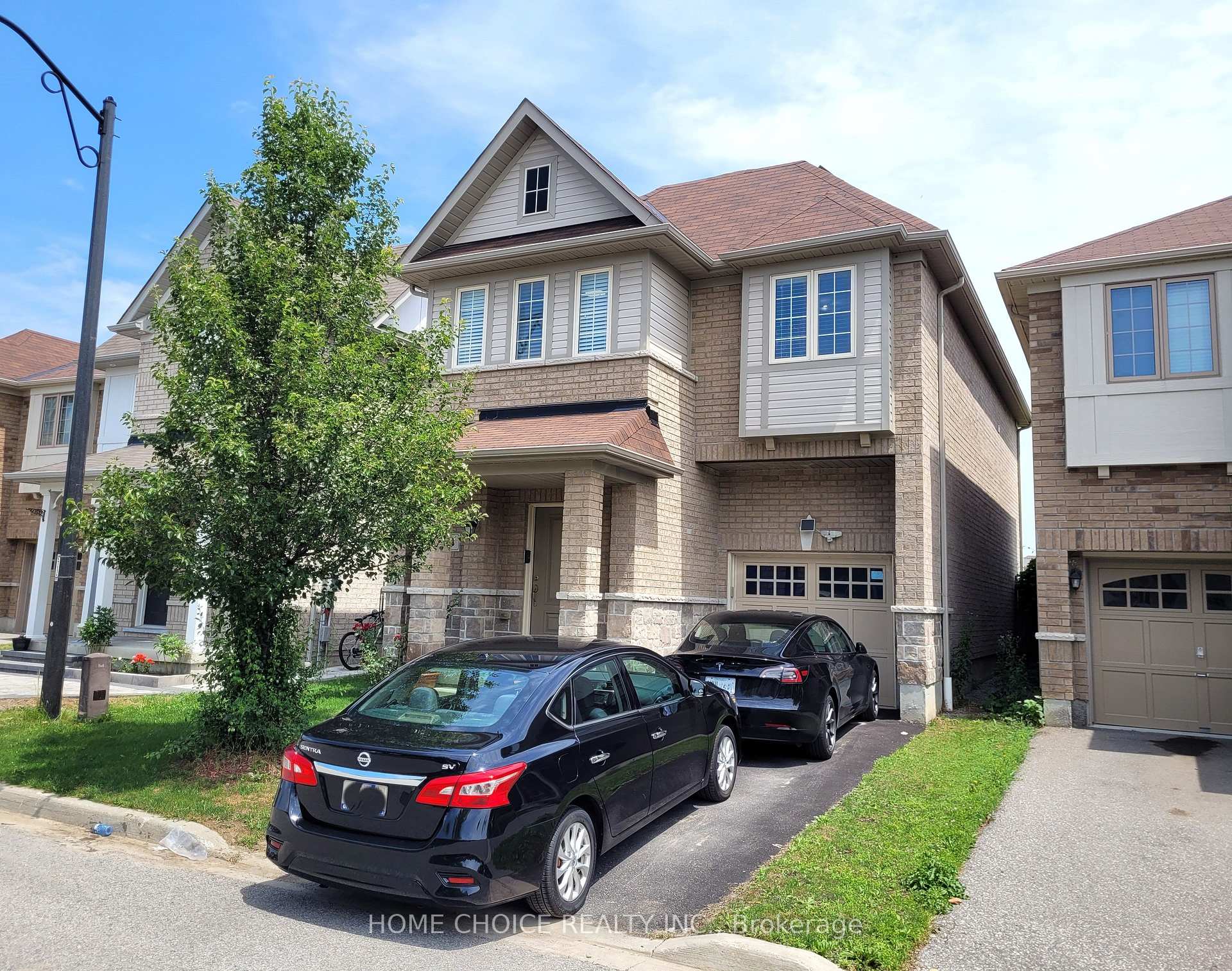 Photo 2 of 19 Headon Avenue, Ajax, Northwest Ajax — HOMEH