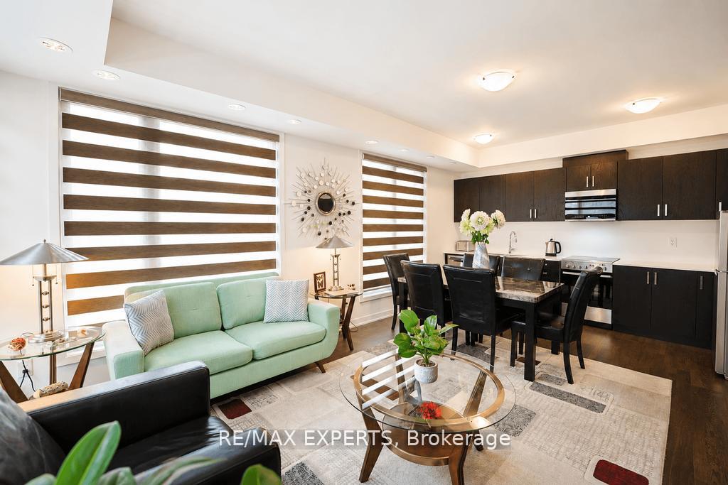 Photo 6 of Unit 7, 8 Marquette Avenue, Toronto, Englemount-Lawrence — HOMEH