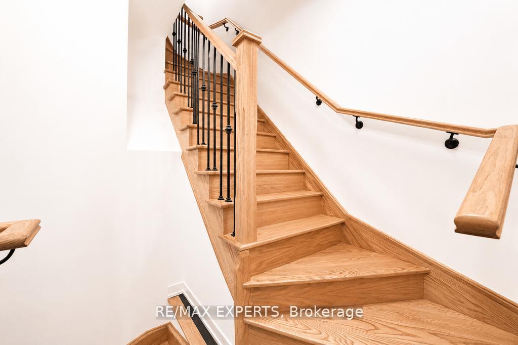Photo 13 of Unit 7, 8 Marquette Avenue, Toronto, Englemount-Lawrence — HOMEH
