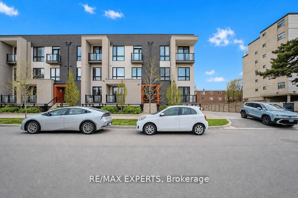 Photo 24 of Unit 7, 8 Marquette Avenue, Toronto, Englemount-Lawrence — HOMEH