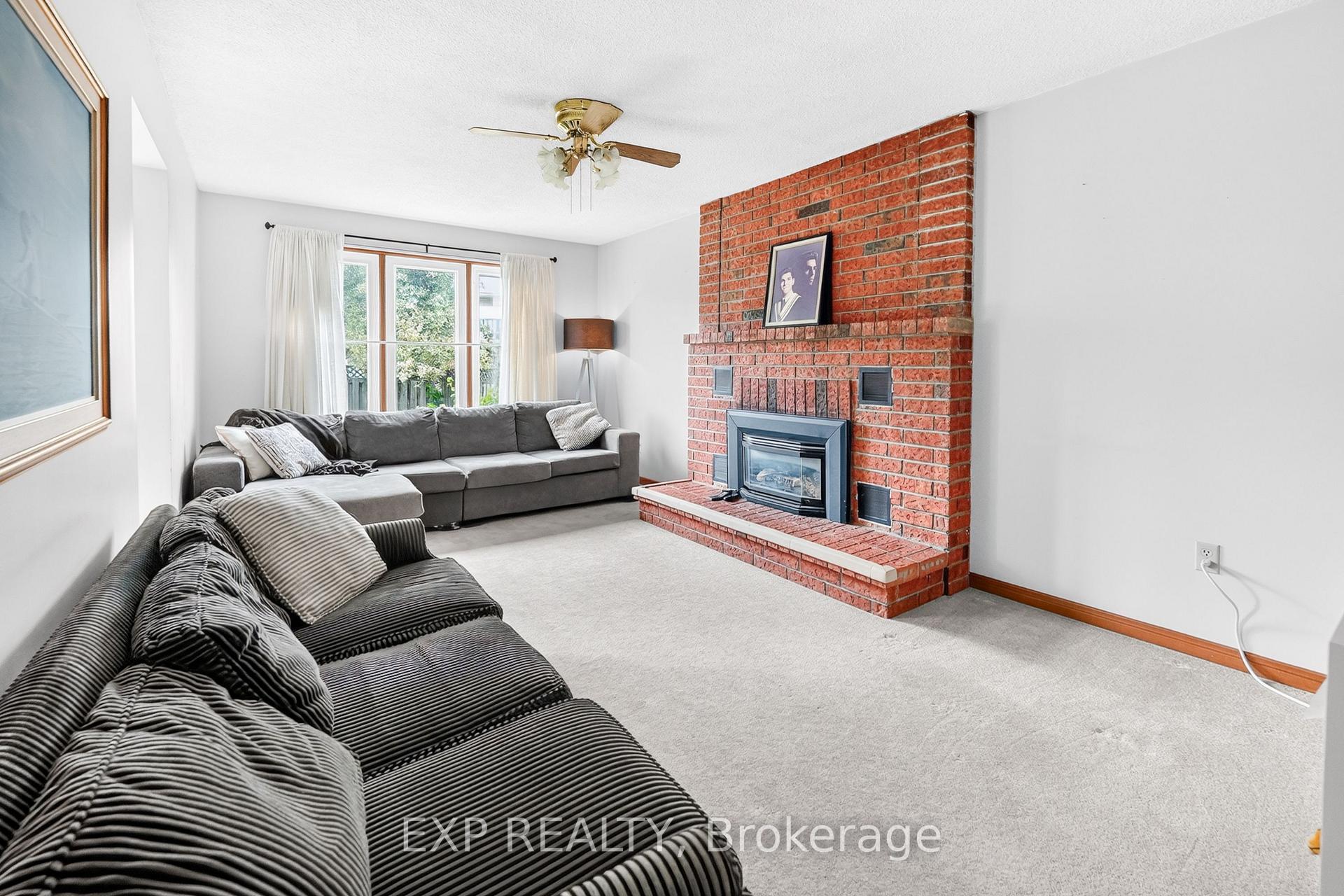 Photo 13 of 38 Farmington Drive, St. Catharines, Grapeview — HOMEH