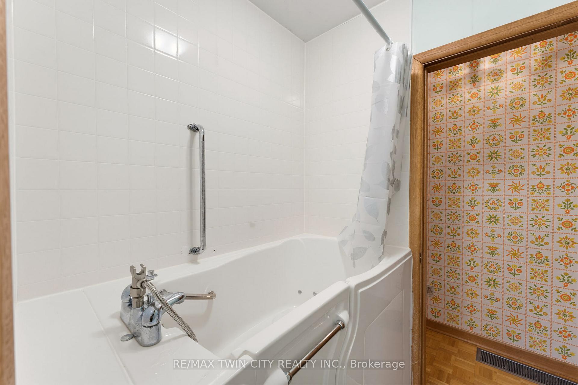 Photo 20 of 67 Water Street, North Dumfries, Ayr — HOMEH