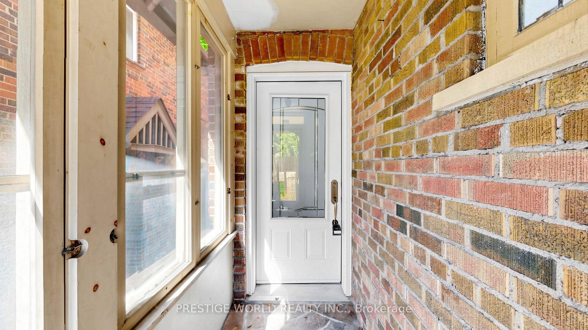 Photo 2 of 290 Jedburgh Road, Toronto, Lawrence Park North — HOMEH