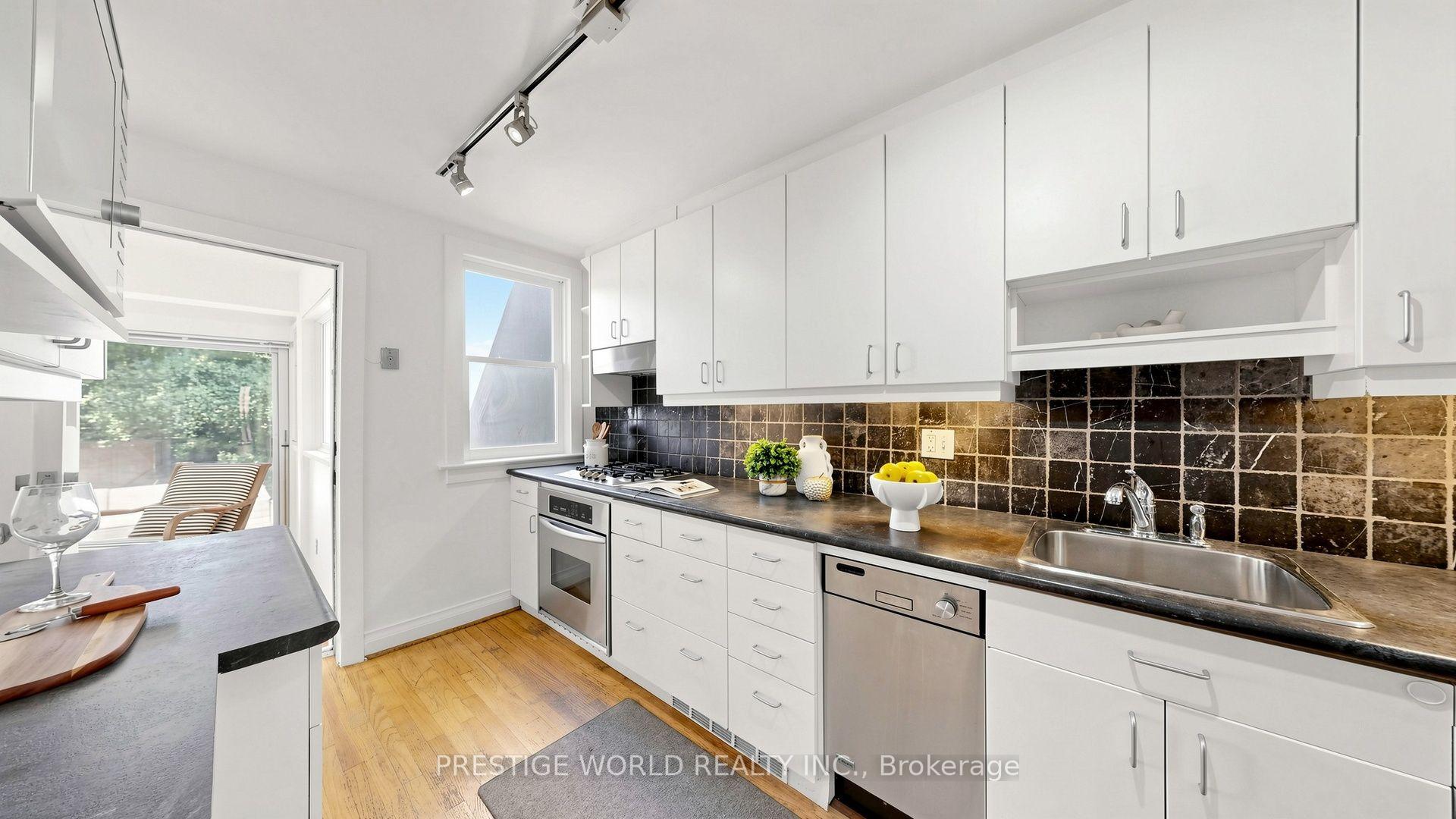 Photo 11 of 290 Jedburgh Road, Toronto, Lawrence Park North — HOMEH