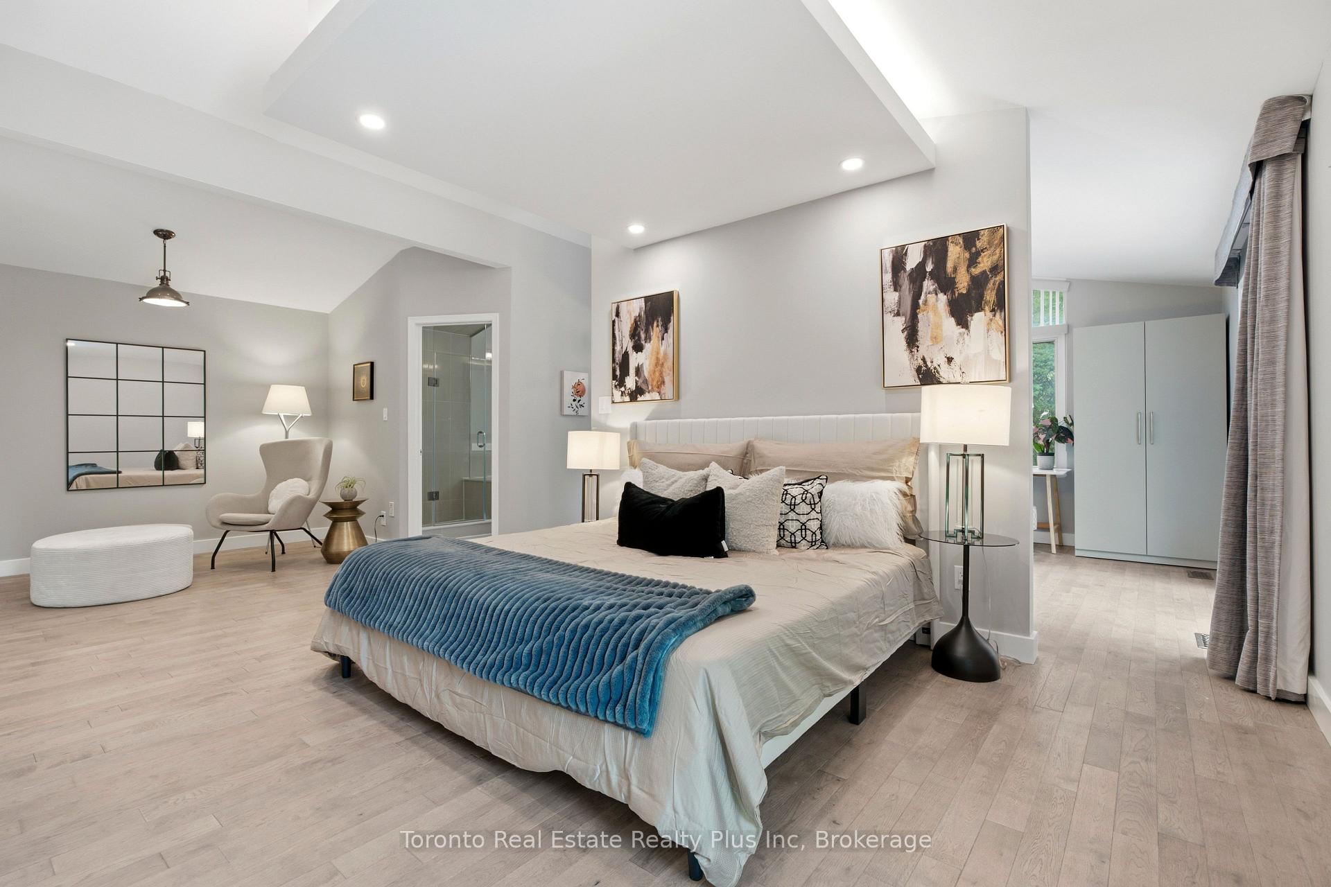 Photo 25 of 39 Dove Lane, Markham, Thornhill — HOMEH