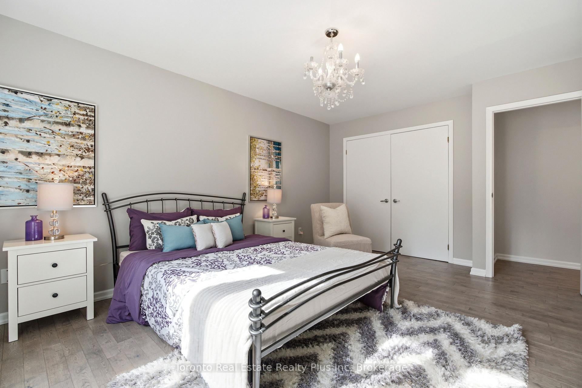 Photo 31 of 39 Dove Lane, Markham, Thornhill — HOMEH