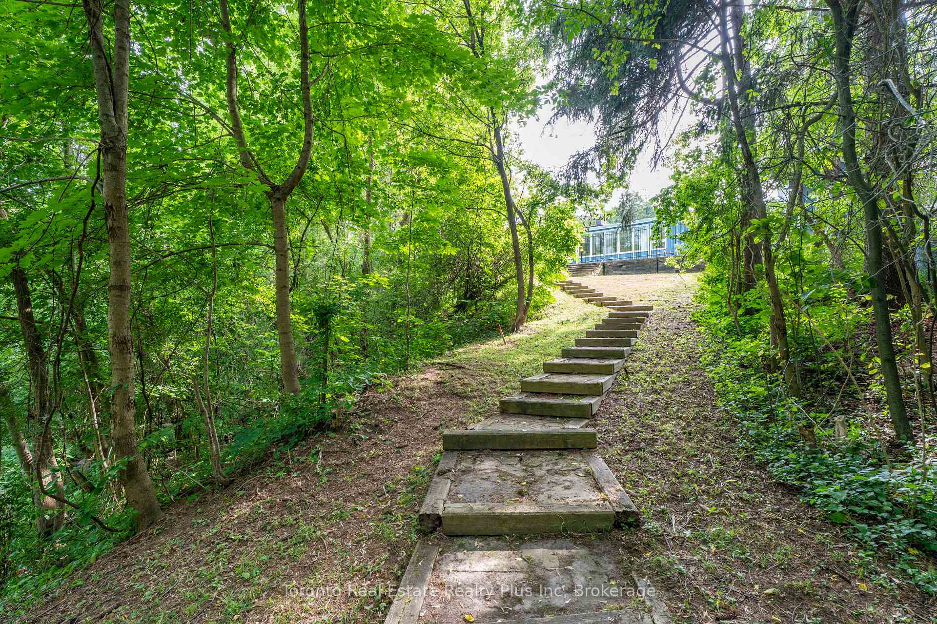 Photo 46 of 39 Dove Lane, Markham, Thornhill — HOMEH
