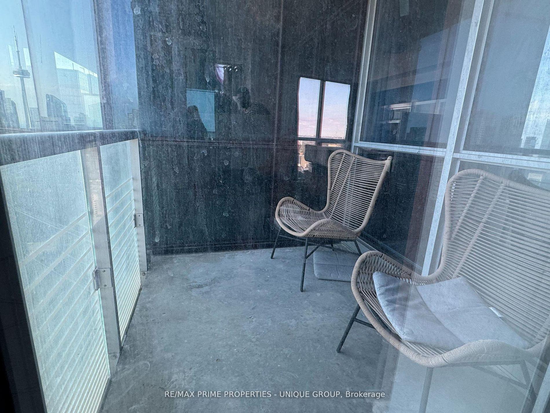 Photo 8 of Unit 3807, 386 Yonge Street, Toronto, Bay Street Corridor — HOMEH