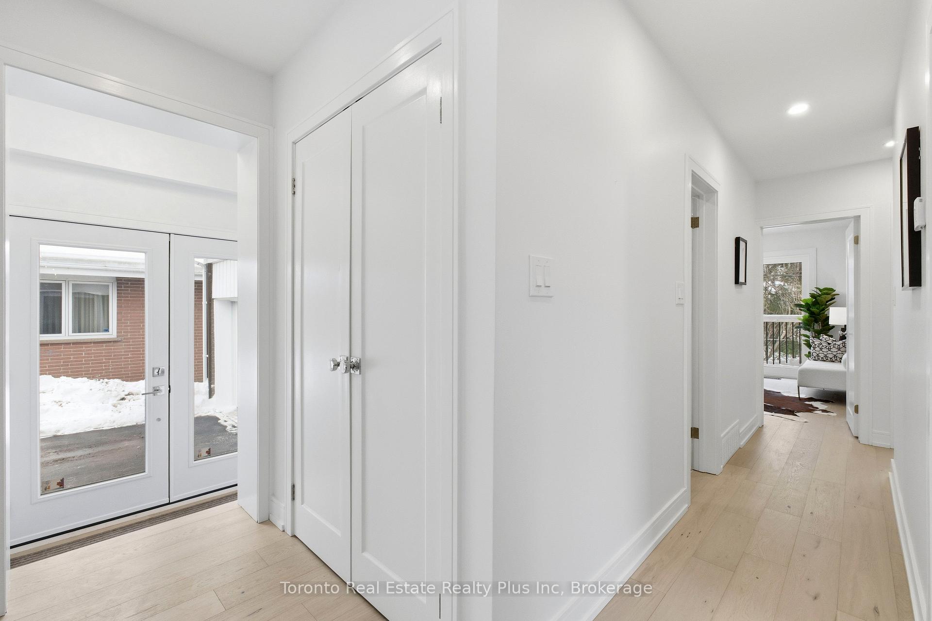 Photo 3 of 3 Blithfield Avenue, North York, Bayview Village — HOMEH
