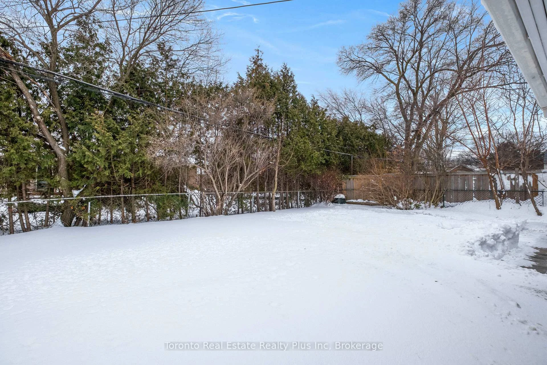 Photo 5 of 3 Blithfield Avenue, North York, Bayview Village — HOMEH