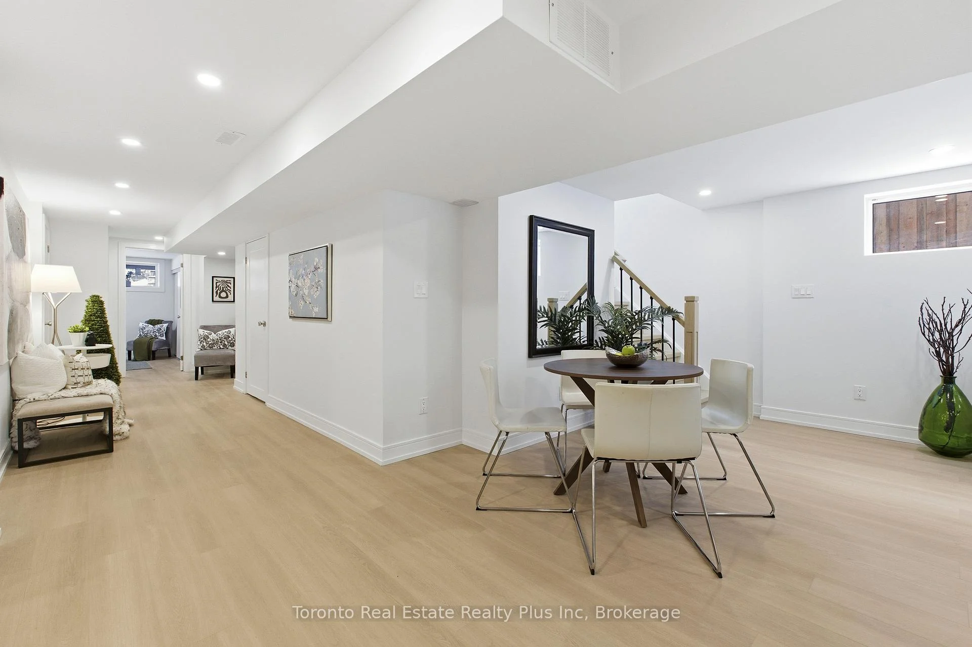Photo 21 of 3 Blithfield Avenue, North York, Bayview Village — HOMEH