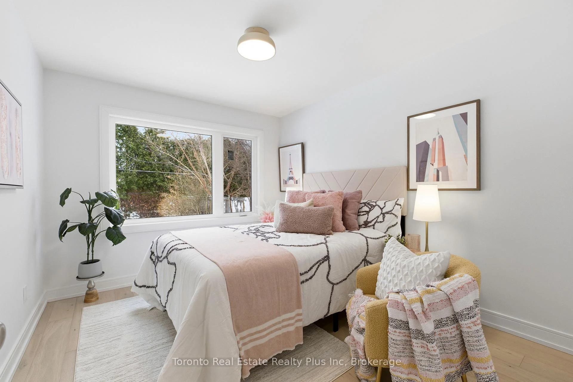 Photo 29 of 3 Blithfield Avenue, North York, Bayview Village — HOMEH
