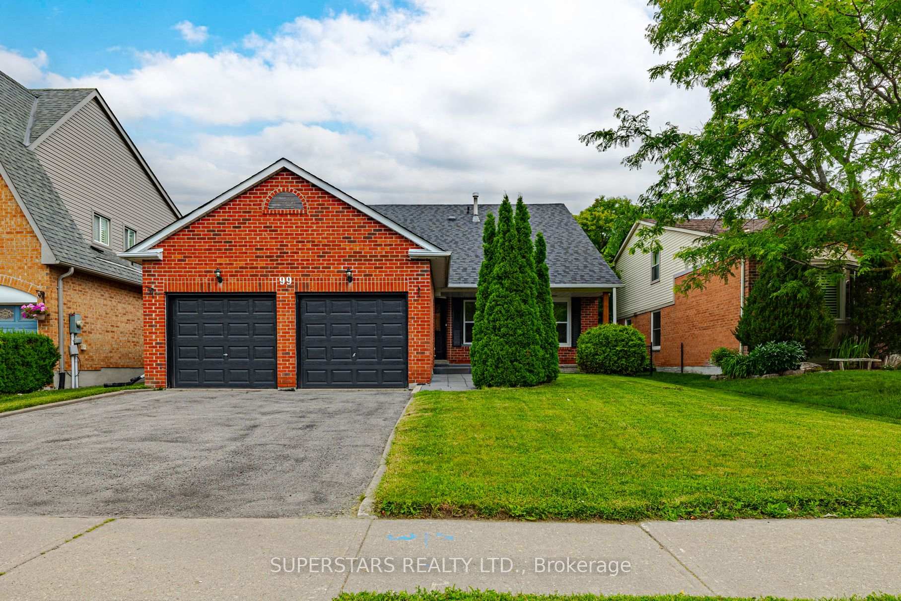 Photo 1 of 99 Peevers Crescent, Newmarket, Glenway Estates — HOMEH