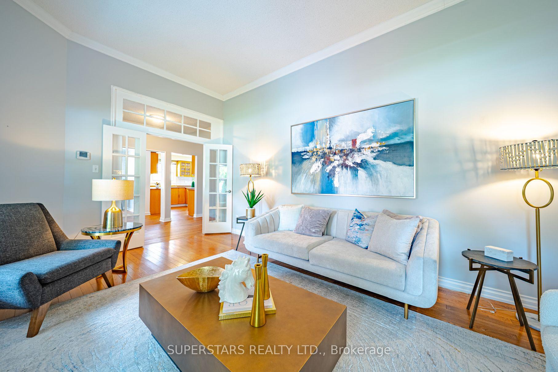 Photo 7 of 99 Peevers Crescent, Newmarket, Glenway Estates — HOMEH